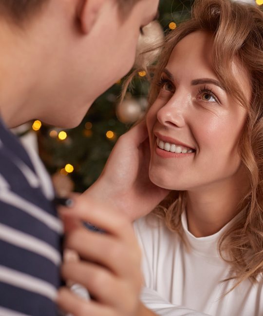 Женщина всегда тянется к красивым и сильным мужчинам