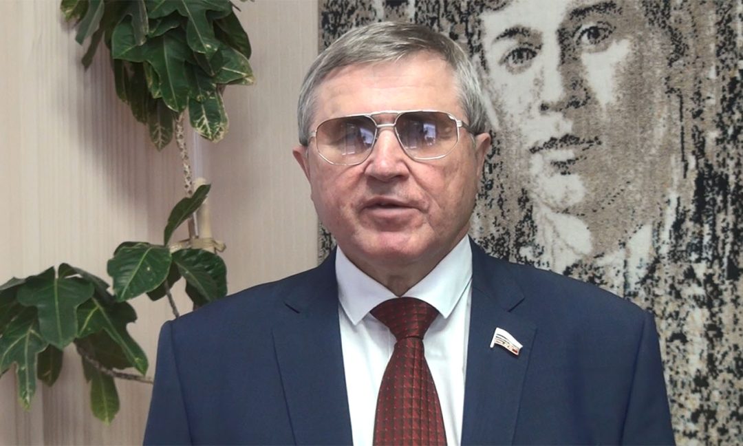 Депутат Госдумы Олег Смолин о профессоре Базарном и его технологиях