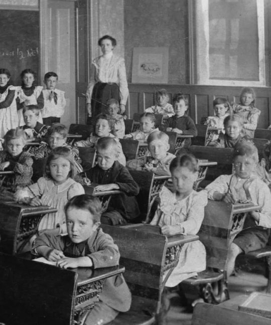 Отчёт о первом международном конгрессе по школьной гигиене преп. Янушевского — 1904